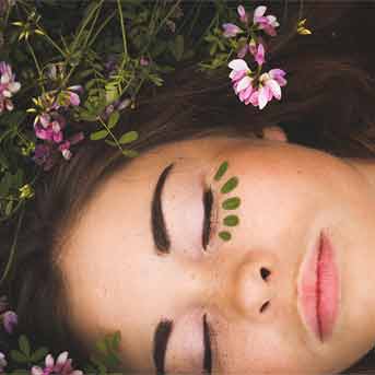 10 Amazing Benefits Of Licorice Powder